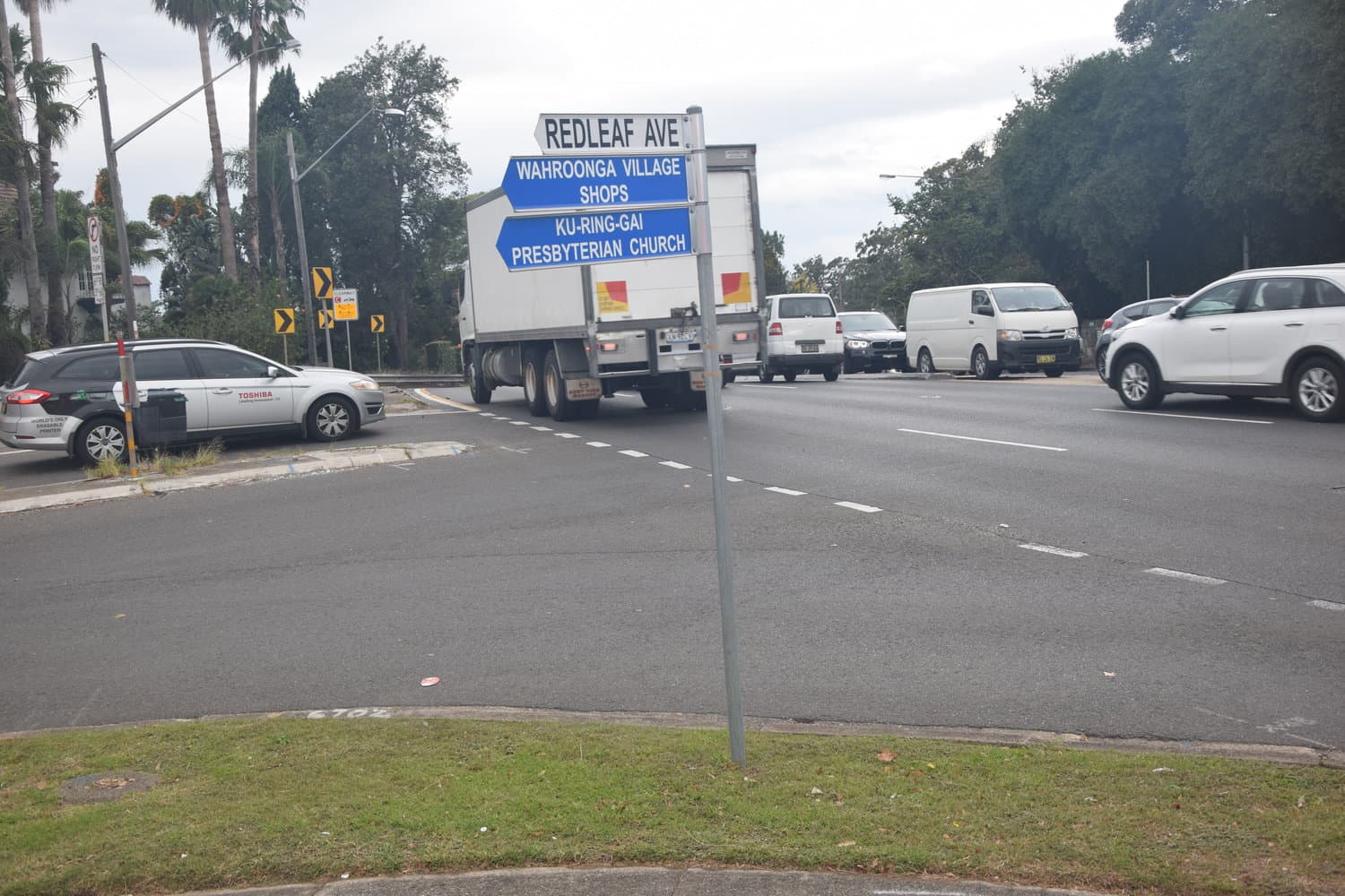Redleaf Avenue and Pacific Highway Intersection, Wahroonga 