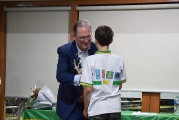 Presentation of award to a Ku-ring-gai Little Athletics participant